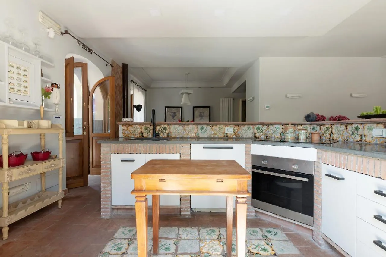 Villa Rose Acireale Santa Tecla 0*,  Italy