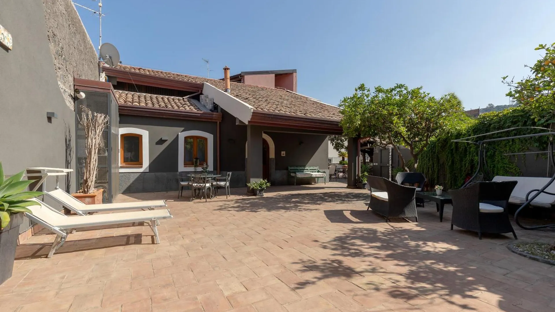 Villa Rose Acireale Santa Tecla Holiday home